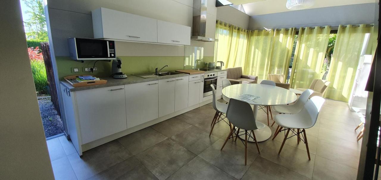 Git Emoi Villa Estaimpuis Luaran gambar
